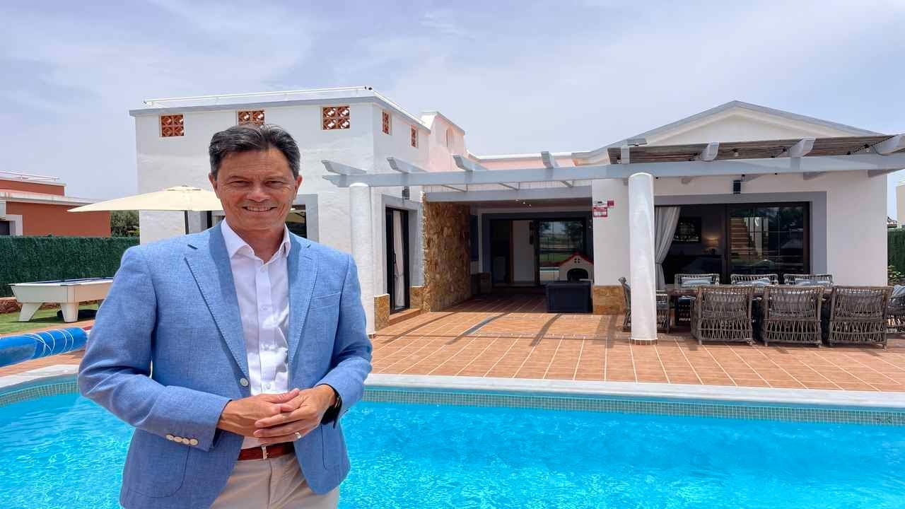 Gorgeous Cascadas Golf 4 bedroom Villa now for sale!!