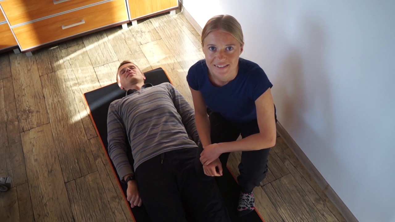 Rehabilitant radzi - jak otwierać dłoń zaciśniętą z powodu przykurczu mięśni