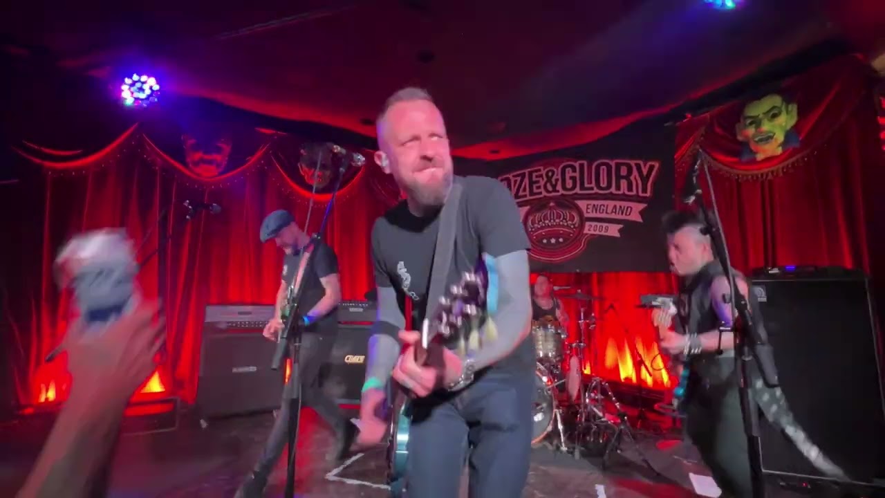 Booze & Glory - “London Skinhead Crew”