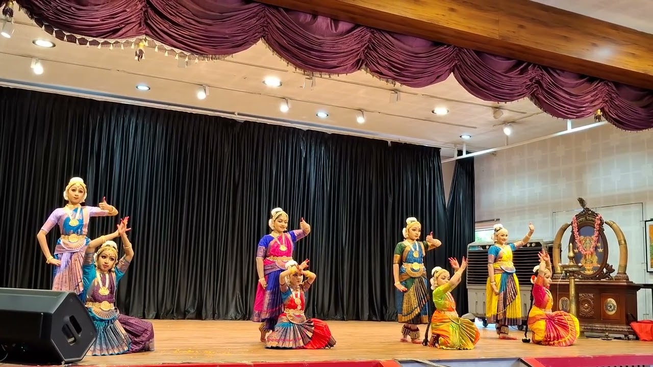 മനോഹരമായ ഒരു നൃത്തം കണ്ടാലോ 💞 #bharathanatyam #guruvayurtemple #guruvayur 