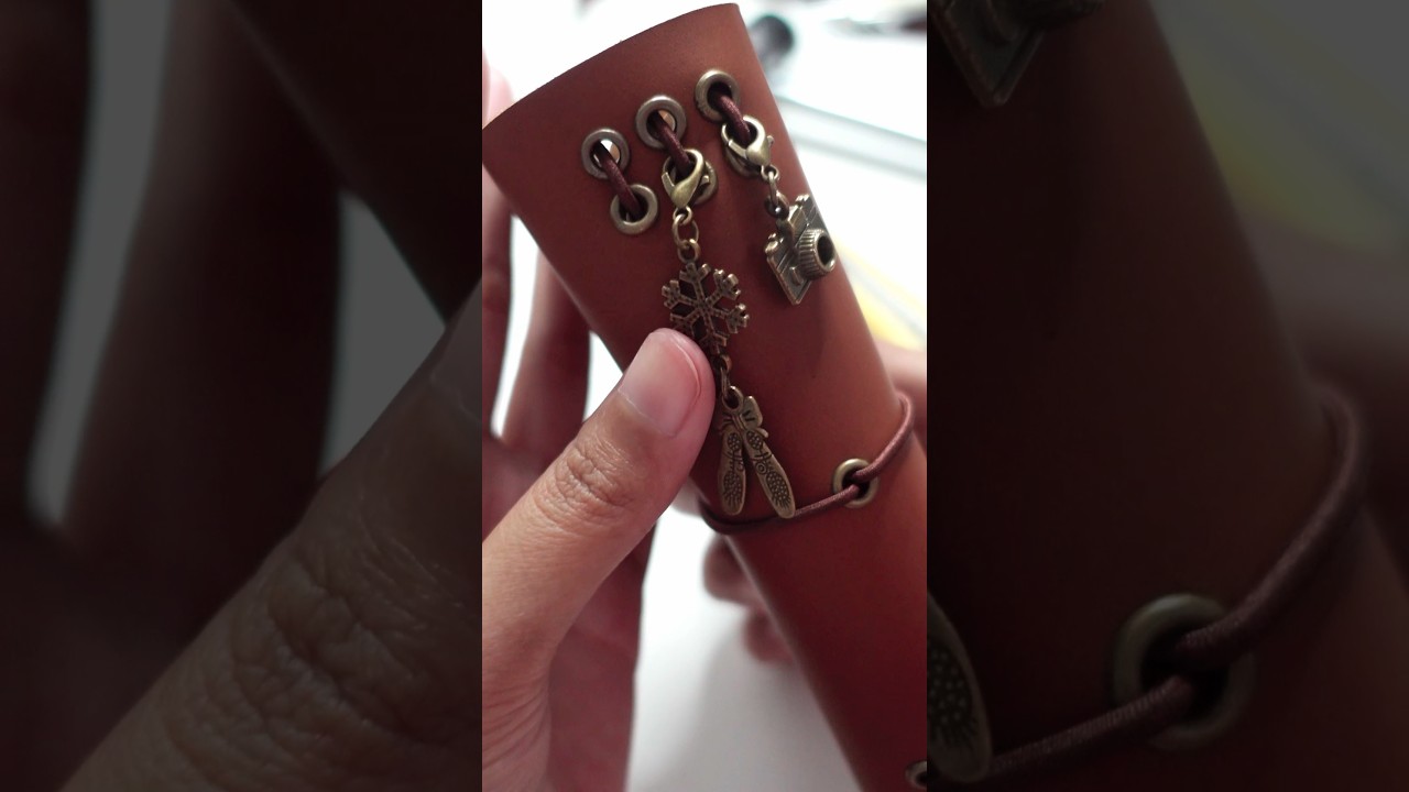 Decorate my watercolor traveler’s journal. That’s so cute 🥹