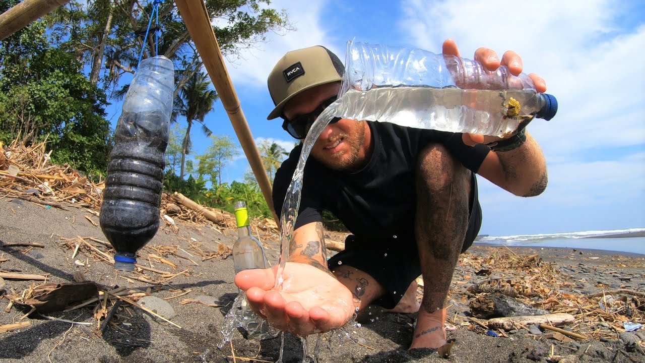 Solo survival tips (NO FOOD - NO WATER) how to find DRINKING WATER on an island