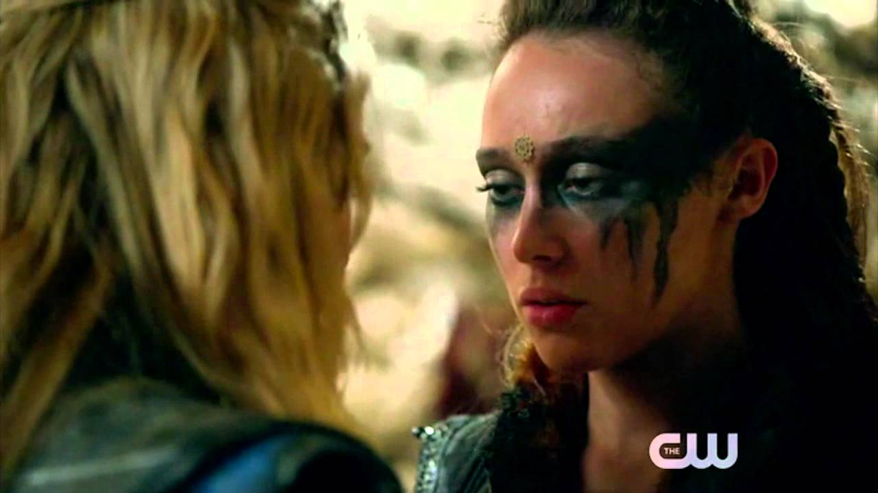 Clarke & Lexa - Smug