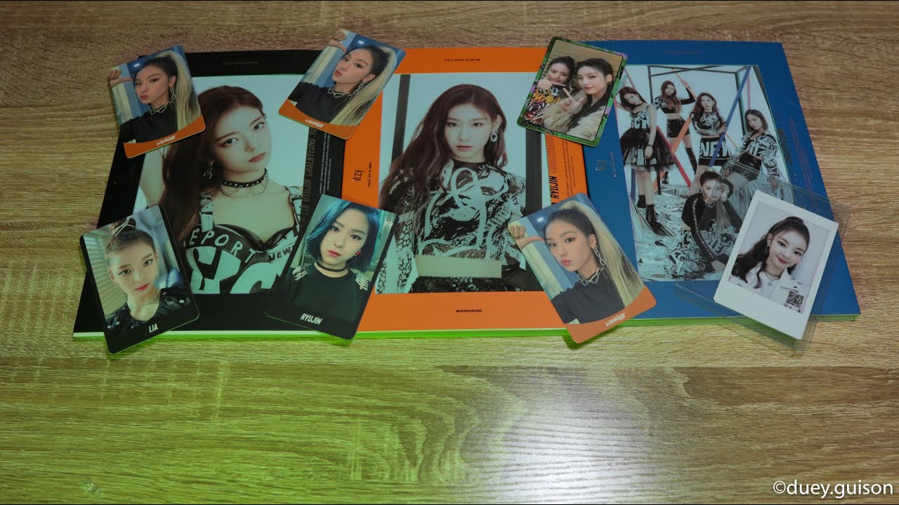 First Time to Buy a KPop Album! [ Itzy 