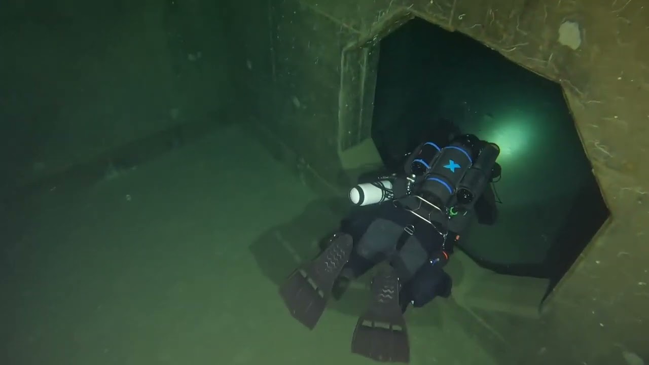 Ben in the cathedrale   HD 1080p