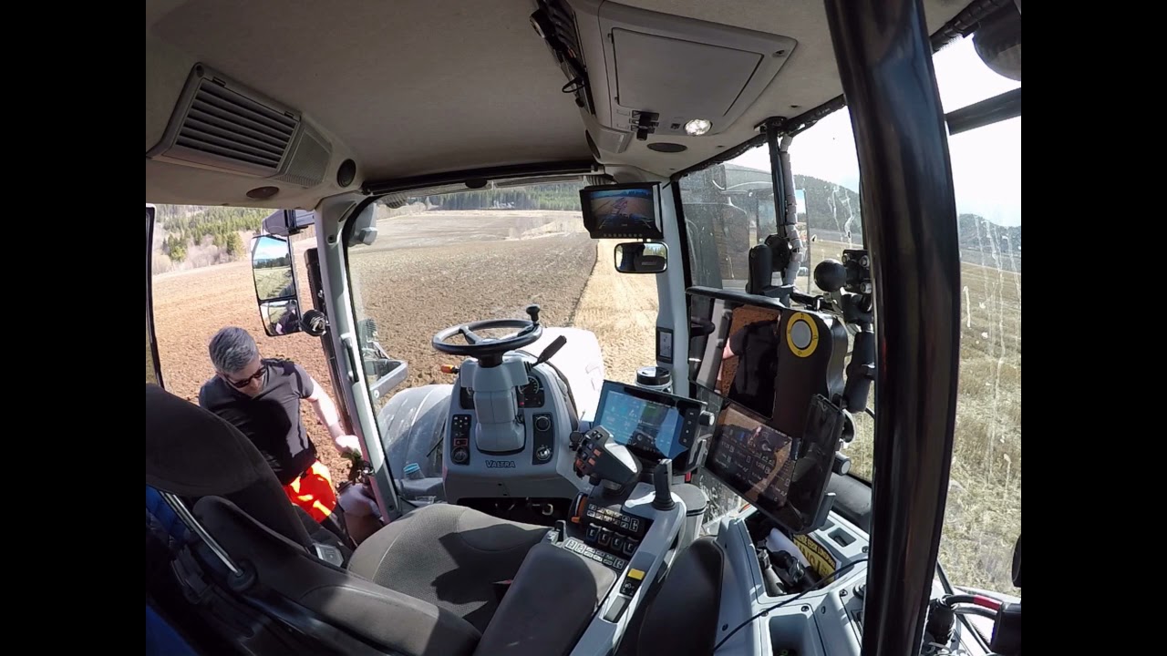 Valtra T234 Direct with Pøttinger Nova 65-7