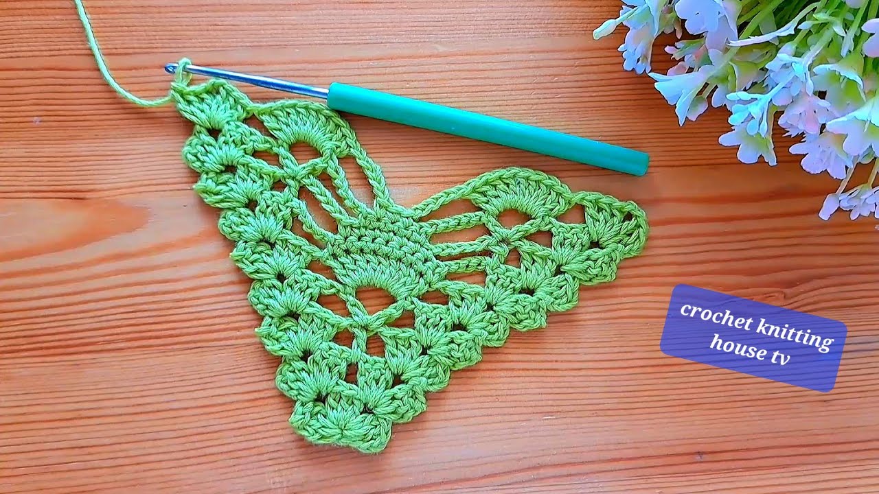 comment faire un châle au crochet élégant très facile vous allez l'appliquerez vite/châle triangle