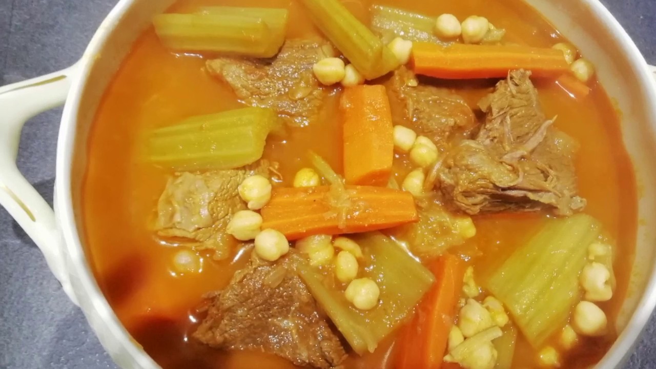 recette en kabyle: secsou n'tagua (couscous aux cardons) prét en 40 minutes ,un vrai délice