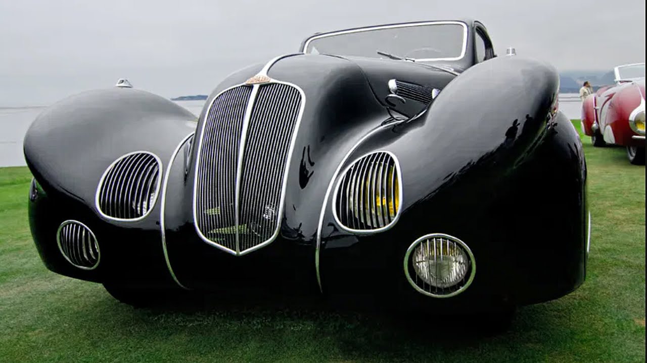 15 Remarkable Vintage Cars