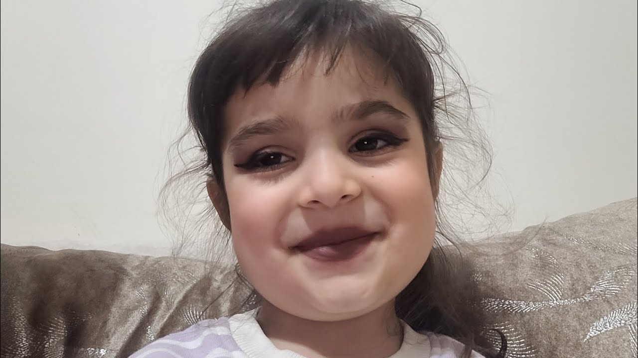 Annesi serenaya makyaz yapıyor #keşfet #yeni video #eylence 