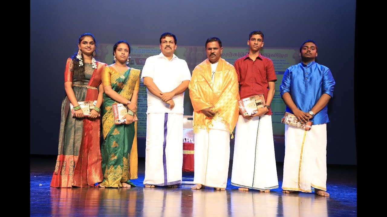 இன்றைய இளையோரின்  பத்திநெறியை வளர்ப்பதில் பெரிதும் பங்களிக்கும் சூழல் குடும்பமே! பாடசாலையே!