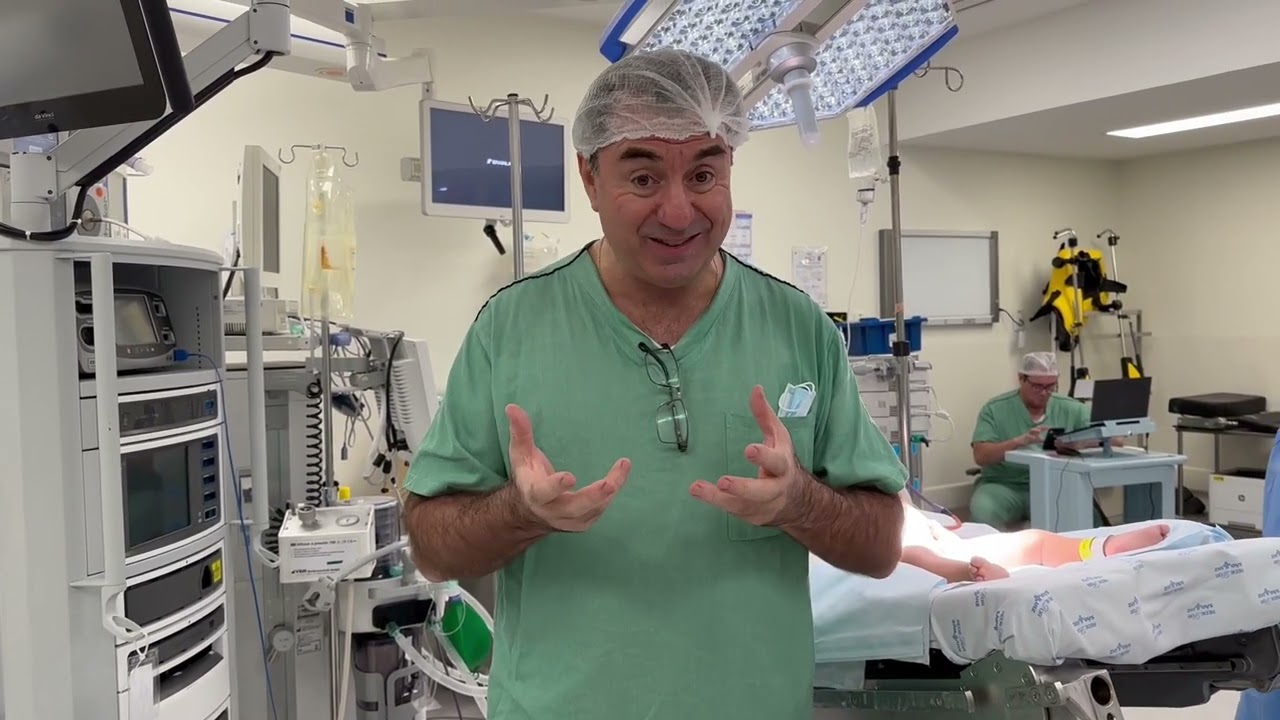 Neofaloplastia t&eacute;cnica De Castro por afalia/ De Castro neophalloplasty: congenital aphallia