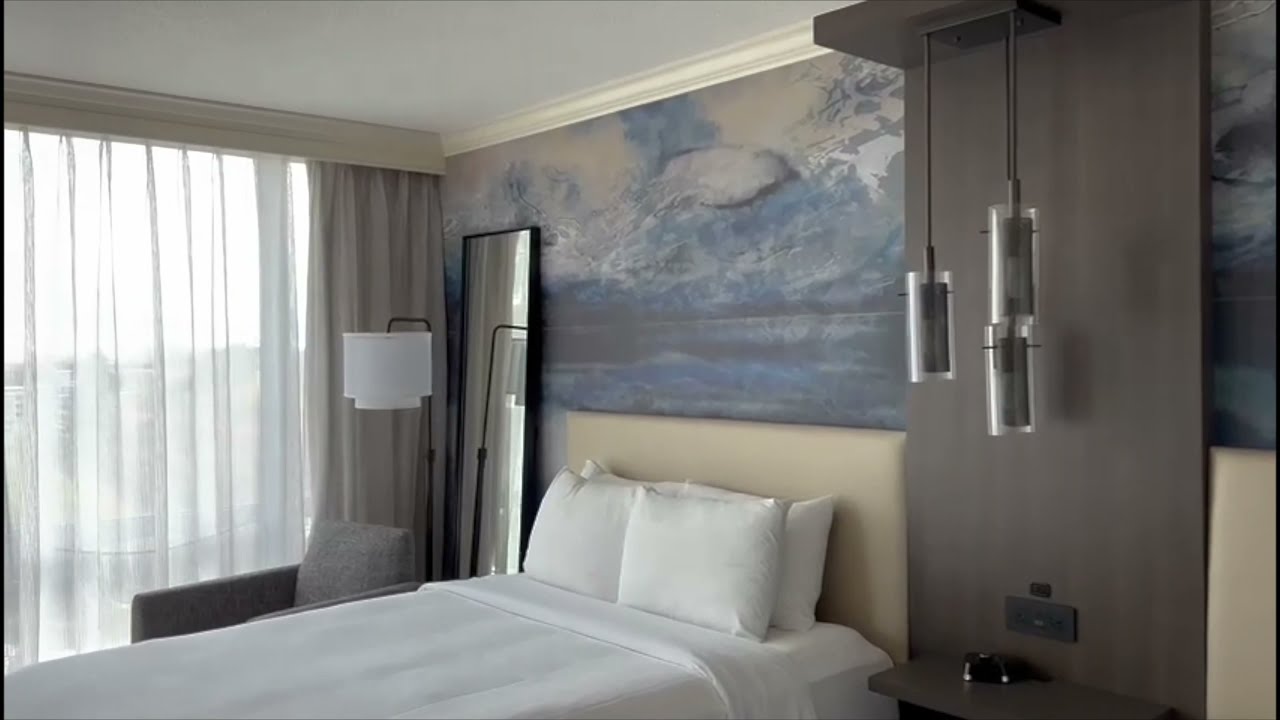 Tour and Reviews of Victoria Marriott Inner Harbour Hotel 4K