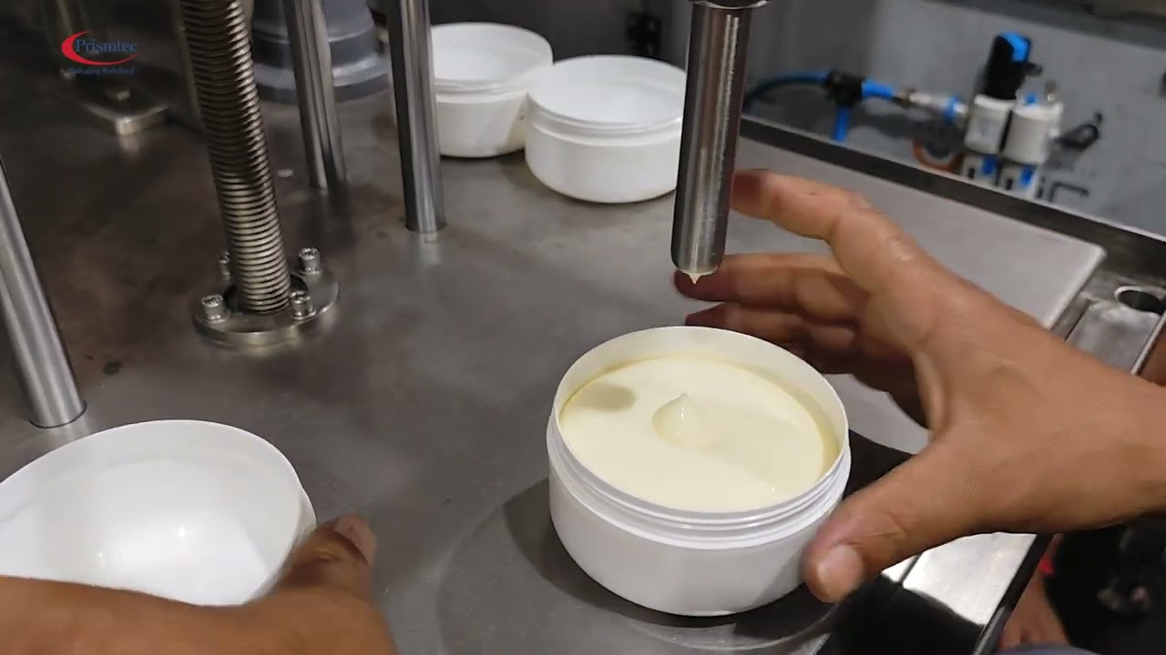 Cream 250gm HDPE Bottle Semi - Automatic Single Head Hopper Piston Filling Machine