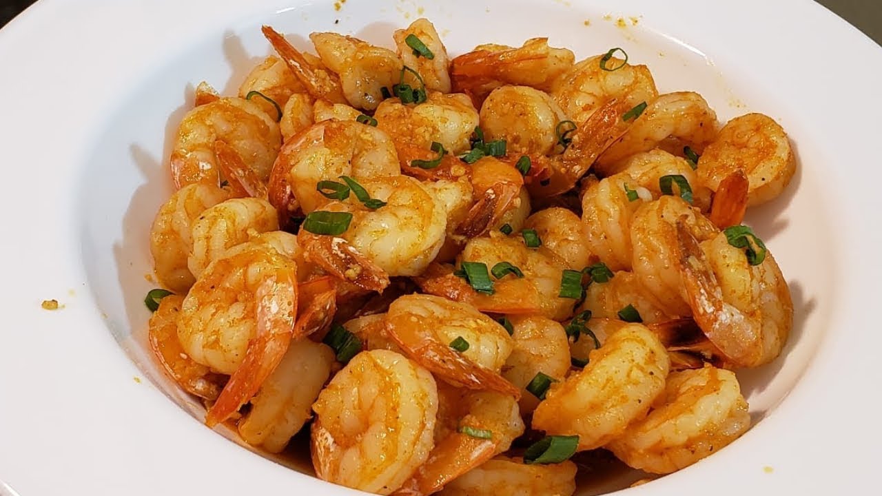 Petisco de Camarão Frito com Alho