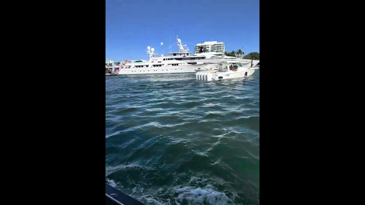 FLIBS Intercostal Cruising – Pier 66 Mega-Yacht Section | YachtBuying101.com