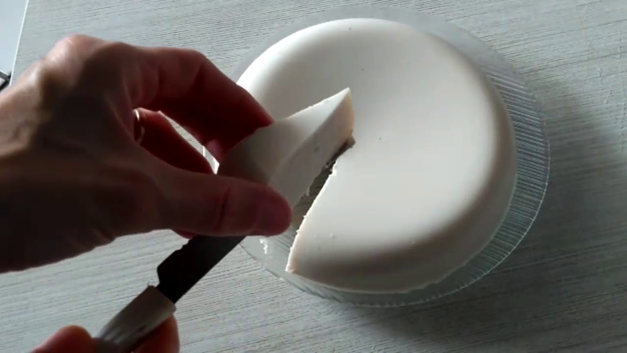 Queijo de castanha de caju vegano.