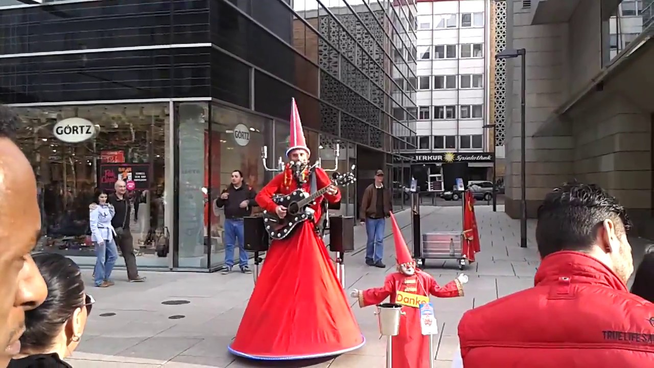 Auf der Zeil in Frankfurt  beachte die Infokarte Z865