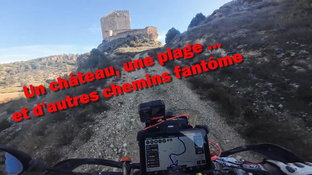 Suzuki DRZ400 E | Un château, une plage, et d'autres nouveaux chemins