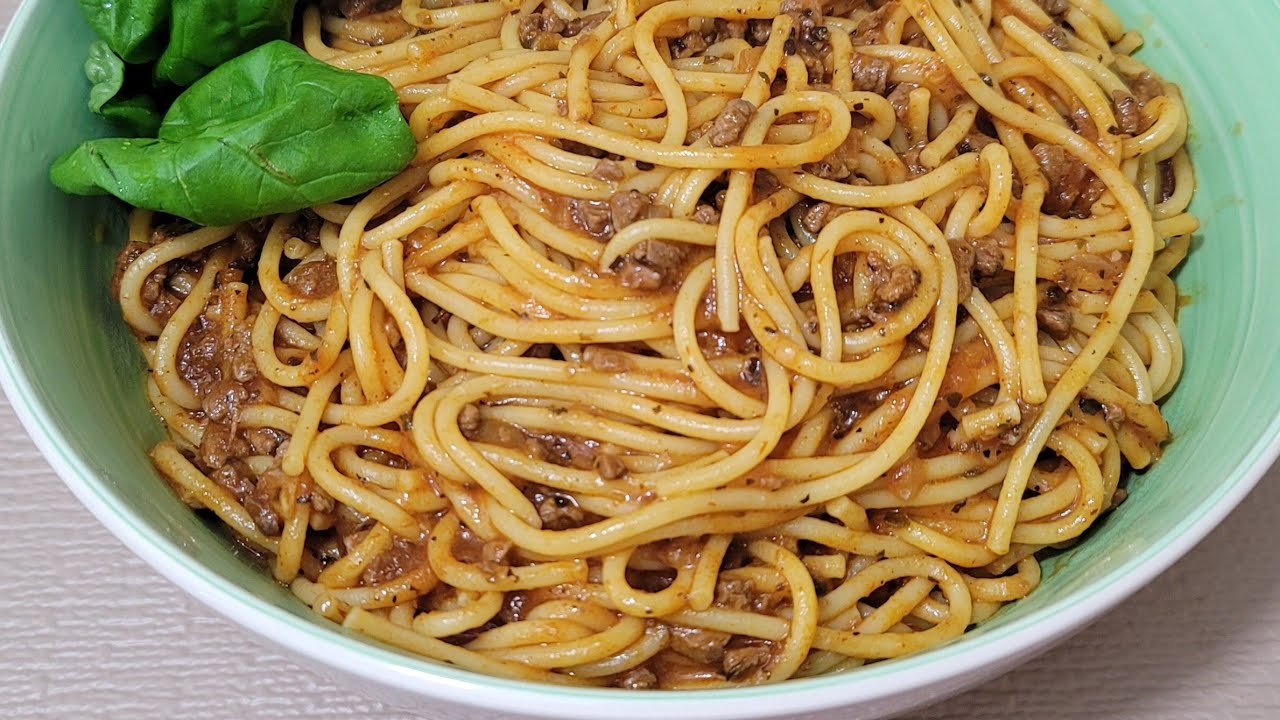 طريقة تحضير المعكرونة مع اللحمة بالطريقة اللبنانية Lebanese Spaghetti With Meat Sauce Recipe