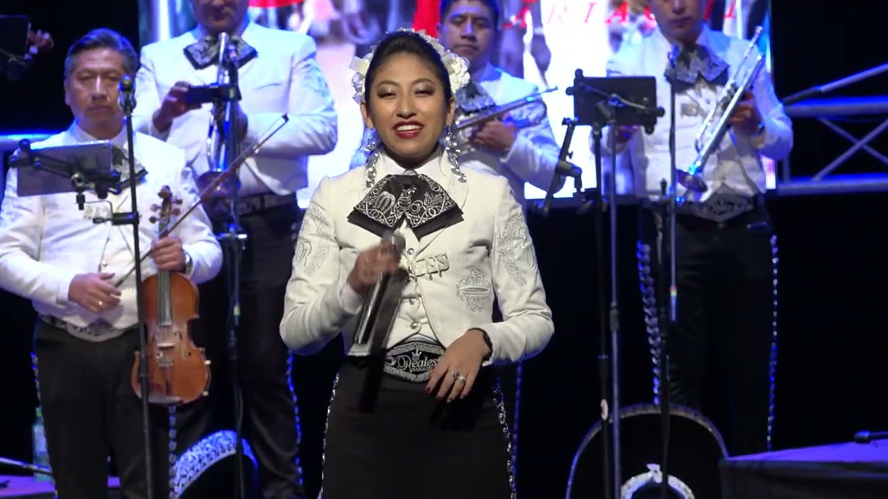 POPURRI JUAN GABRIEL EN LA VOZ DE NATHALIE ABAN - MARIACHI LOS REALES DE BOLIVIA