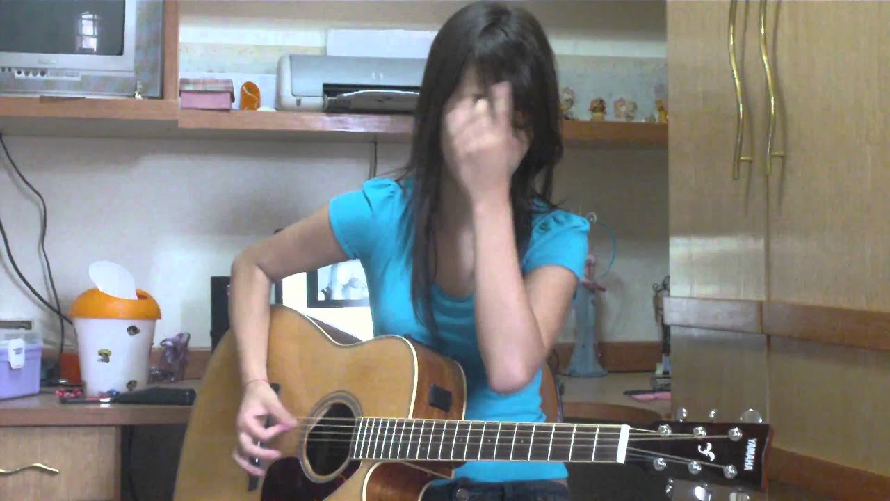 Juliana Vieira : Decode - Paramore (acoustic cover)