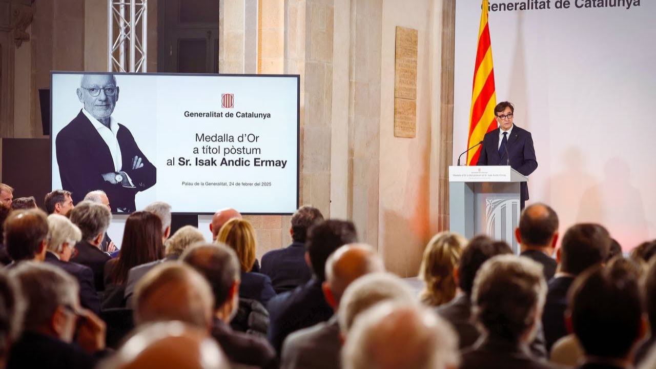 Medalla d'Or de la Generalitat a títol pòstum a Isak Andic (24.02.25)