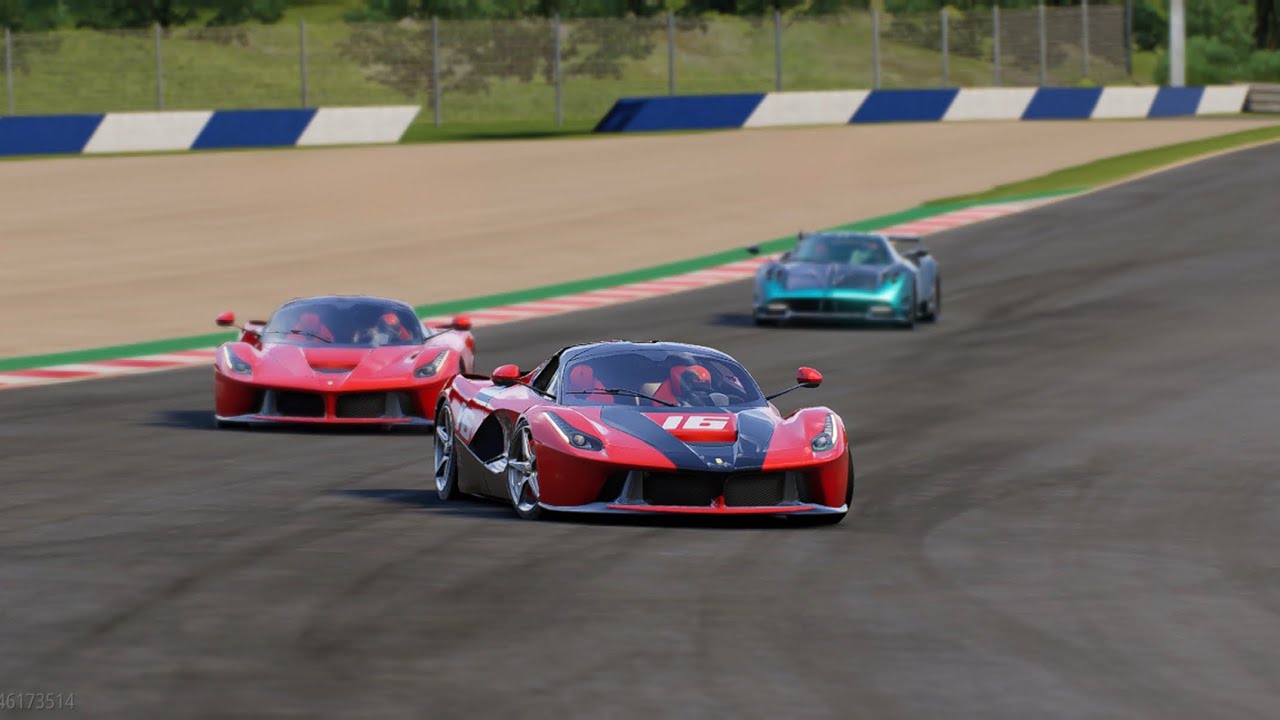 Racing master highlights La Ferrari 