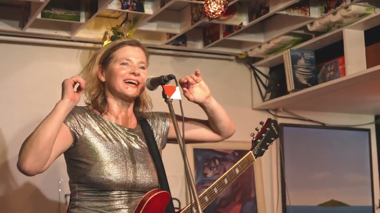 Bernadette La Hengst live in Stuttgart-Kemnat 2024 (Highlights)
