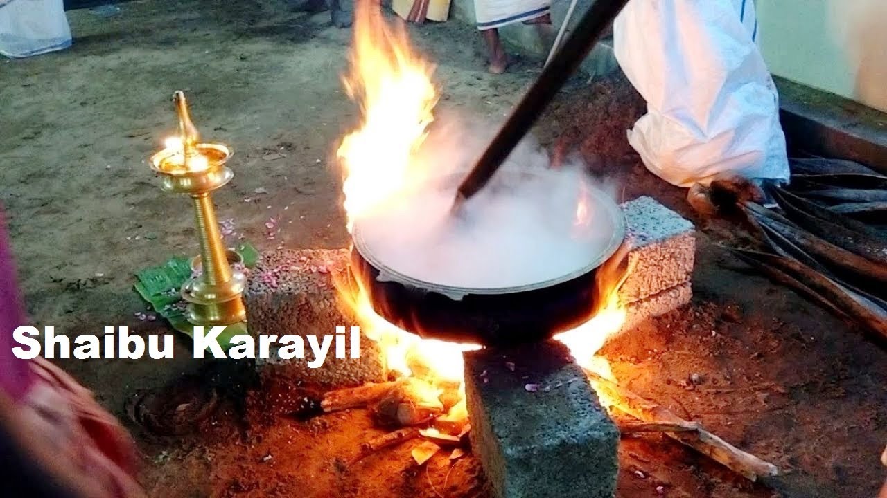 ഇതാണ് പന്തിരായി തിളച്ച പായസം വാരൽ | PANDIRAYI | THILACHA PAYASAM VARAL | DEVI THULLAL 🙏❤️🙏❤️🙏❤️