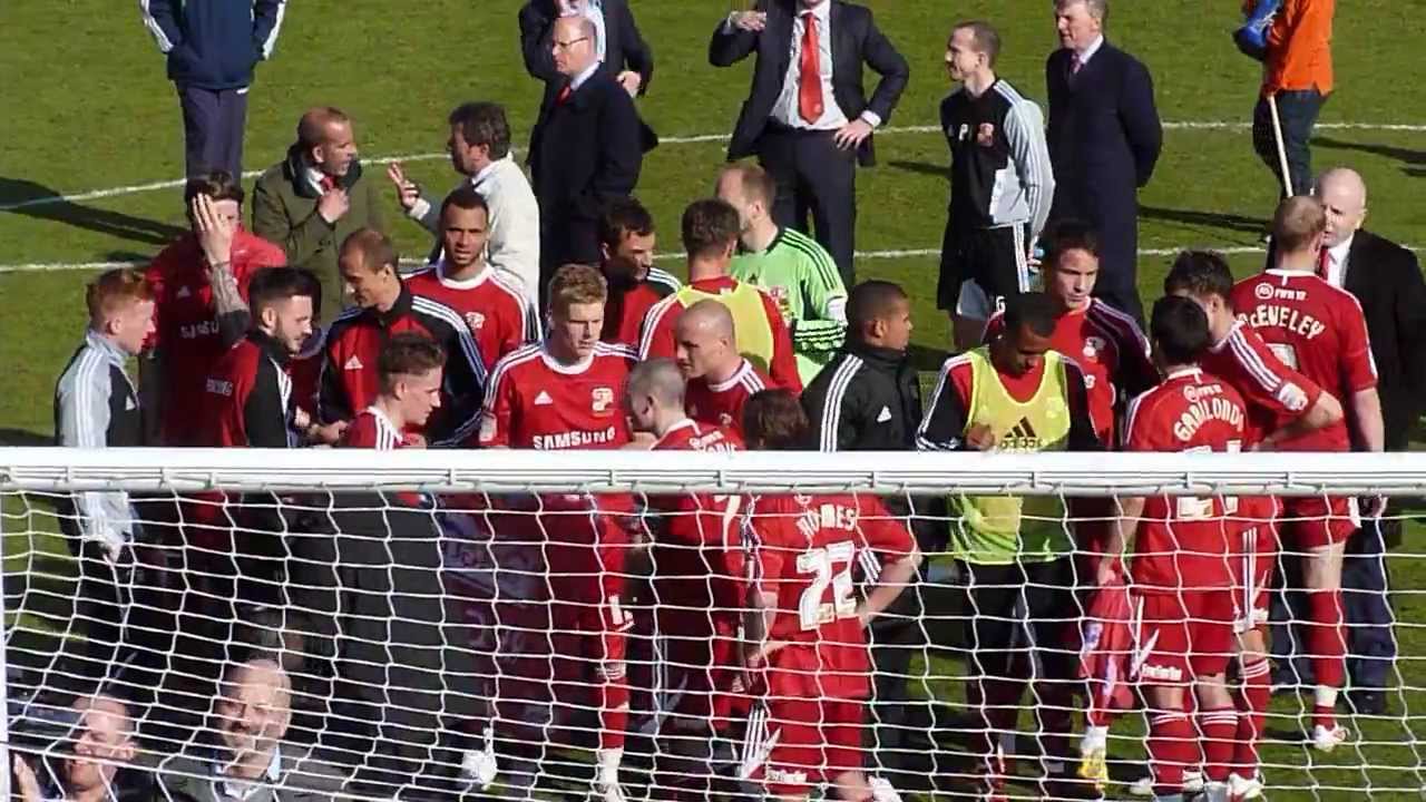 Swindon Promotion Celebrations Pt.1 - Swindon Town F.C. 21.04.12