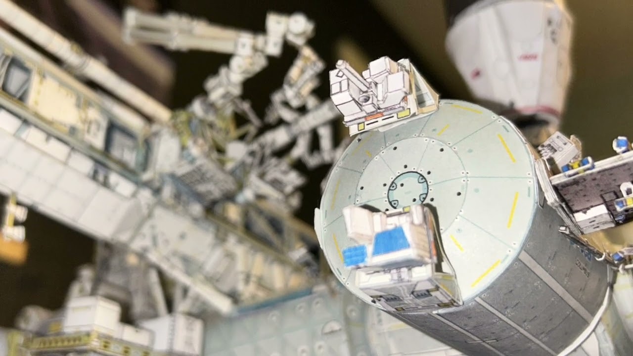 CRS-32 payload installation