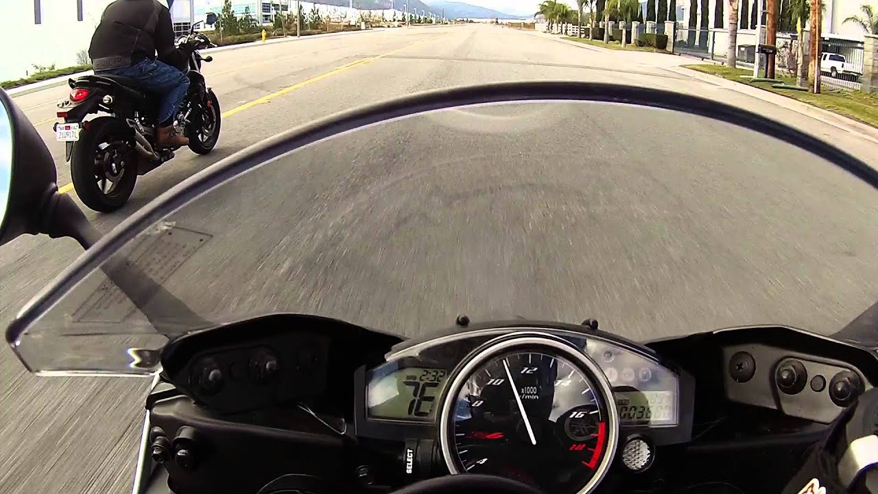 R6 vs SFV 650