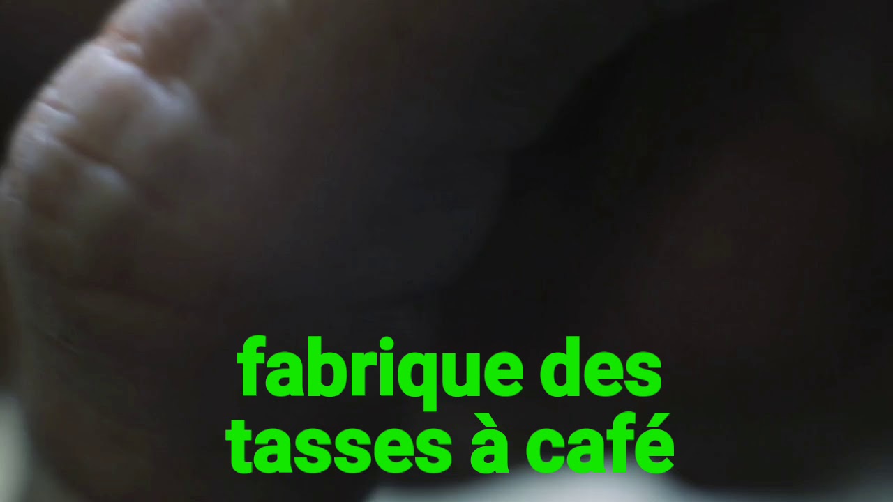 Tasses &agrave; caf&eacute; faites de marc de caf&eacute;!