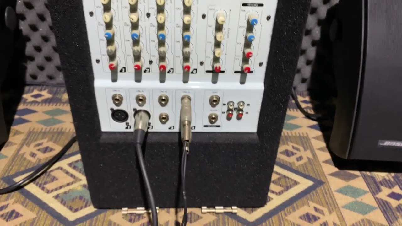 Mixer Tích hợp công suất karaoke CARRY 150S Japan