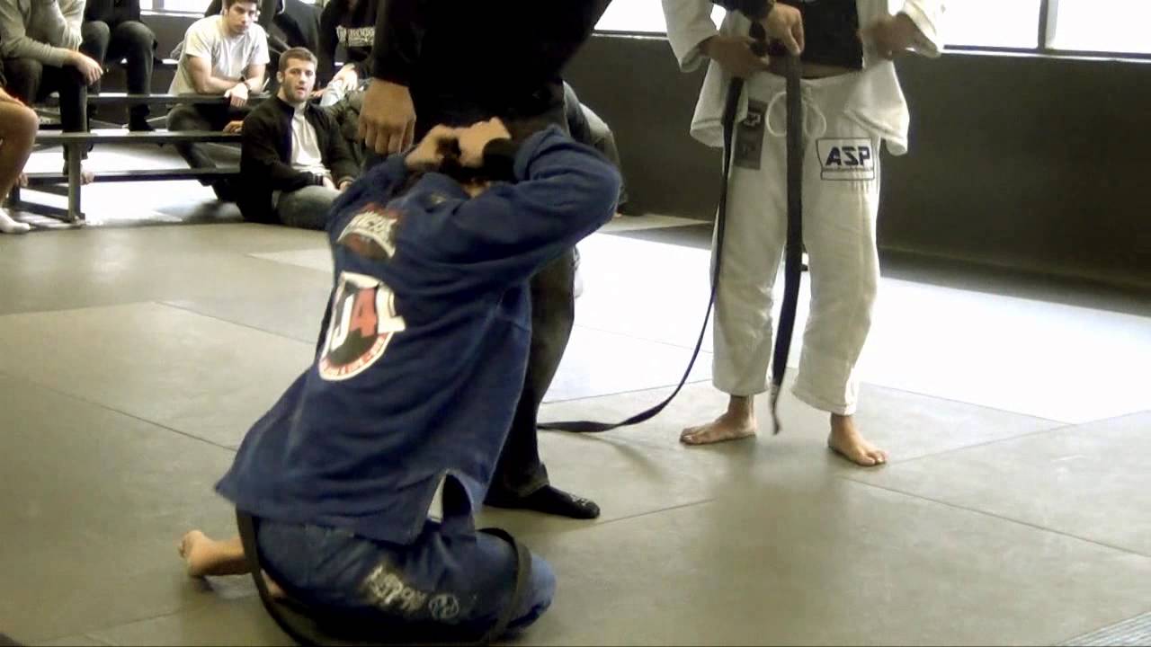 Nyjah Easton vs Sofia Amarante 