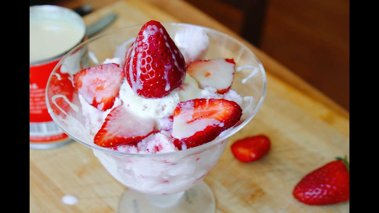 How To Make STRAWBERRY BINGSU (Korean Shaved Ice)