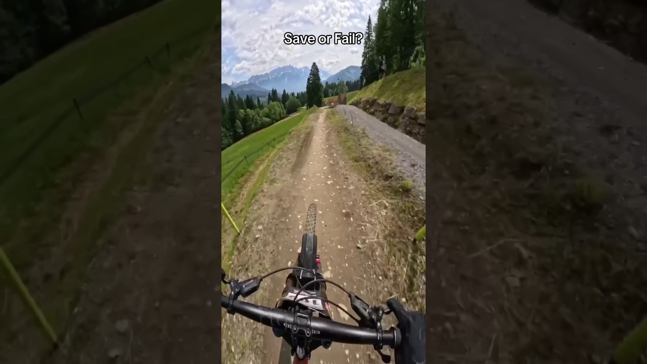 Save or Fail #mtb #vtt #downhill #dh #enduro #bikelife #crash #funk #mtblife