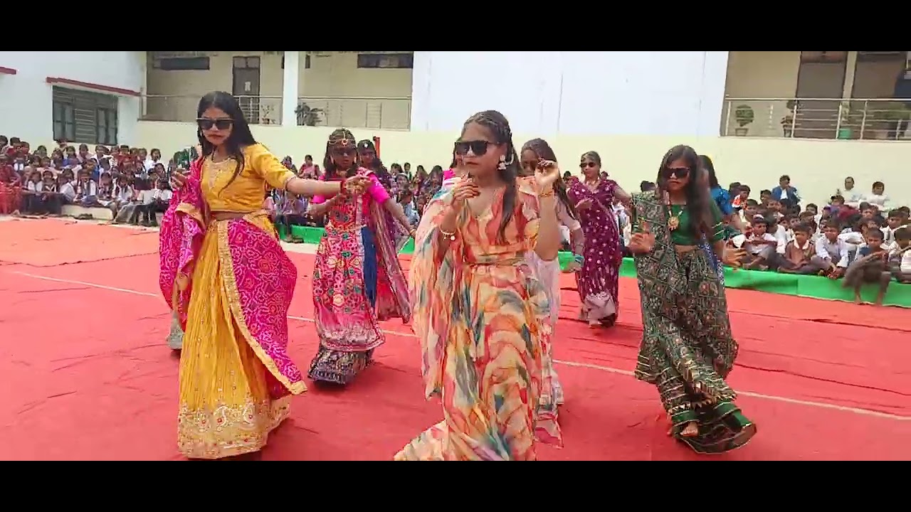 Leri lala gujrati song #kachi keri ne angur kala #gujratisong #dance  #kinjaldave #anandpuri 