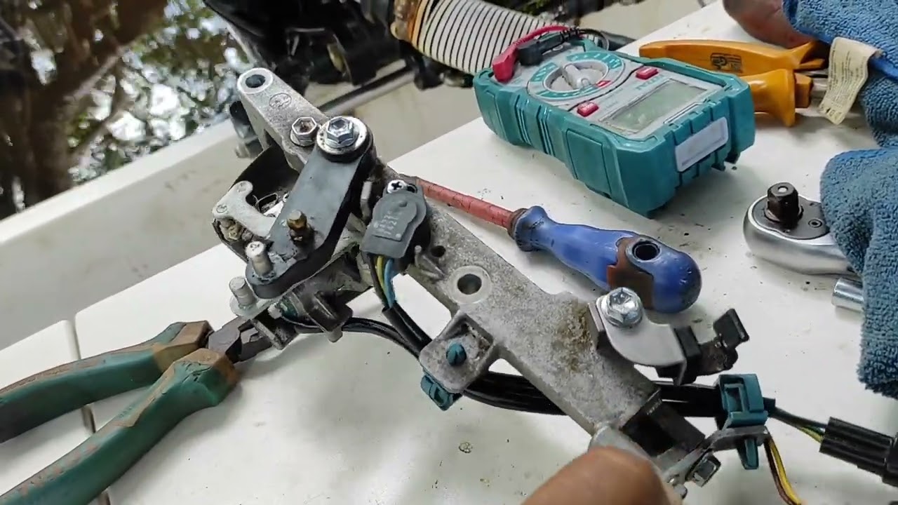 PROBLEMA CON EL NEUTRAL SWITCH DE UN DF 175 CABALLO SUZUKI.