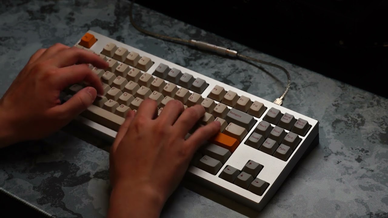 Geonworks F1-8x v2 Sound Test | Nixies, DCS, PP