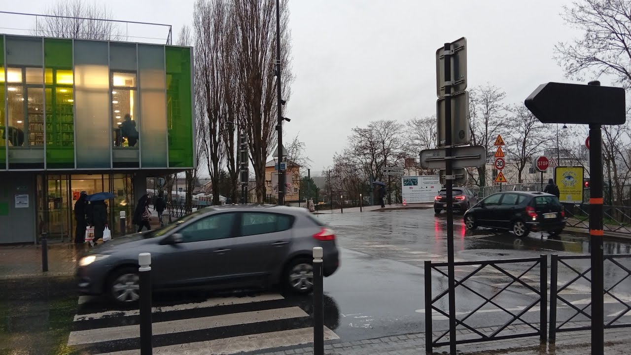 Paris, France 🇨🇵 Daily Lifestyle Raining 🌧️ ☔ Walking Tour Vlog in HD VIDEO 📷📷📸📸
