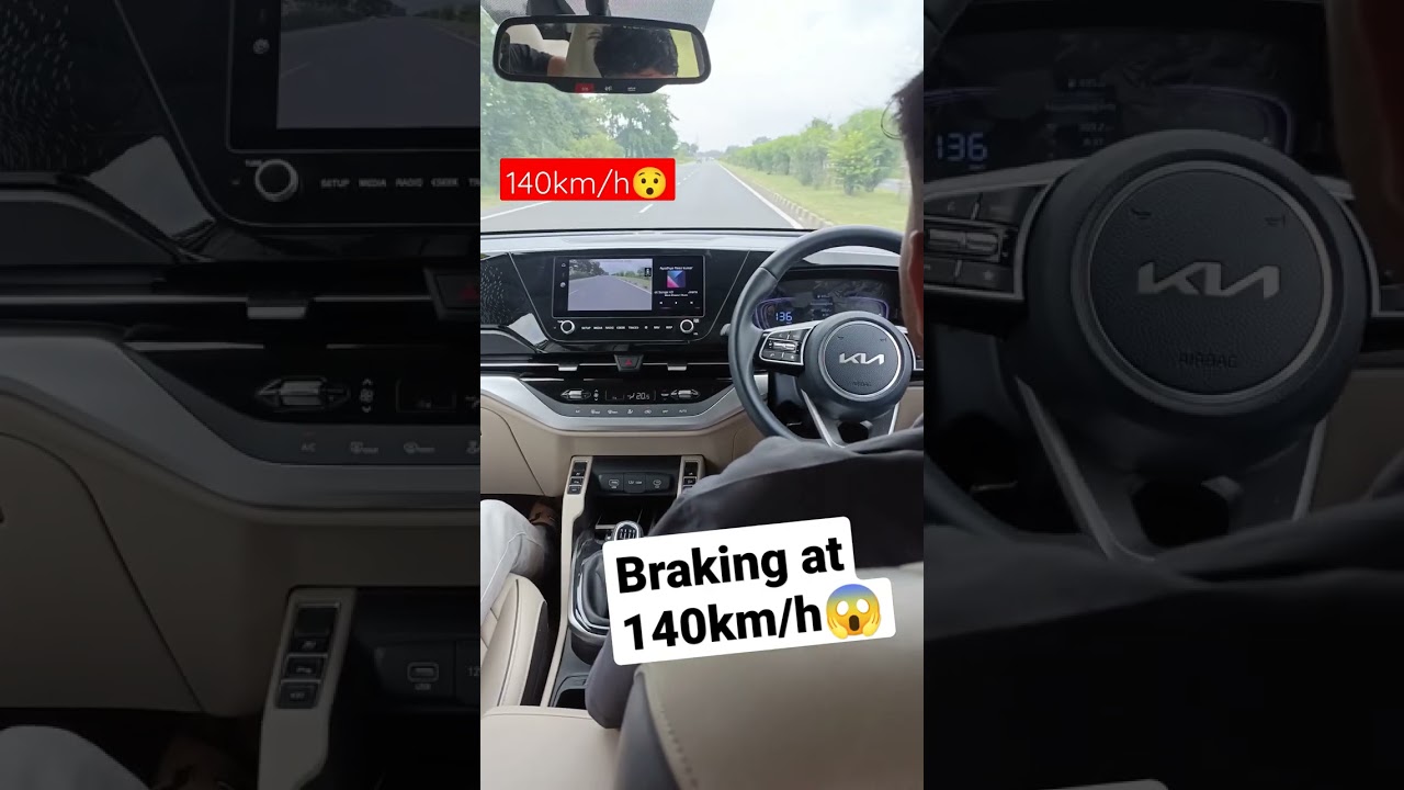 kia Carens brake Testing at 140km/h. Car stops under 6meter.All wheel Disk with ABS & EBD (16 lakh)