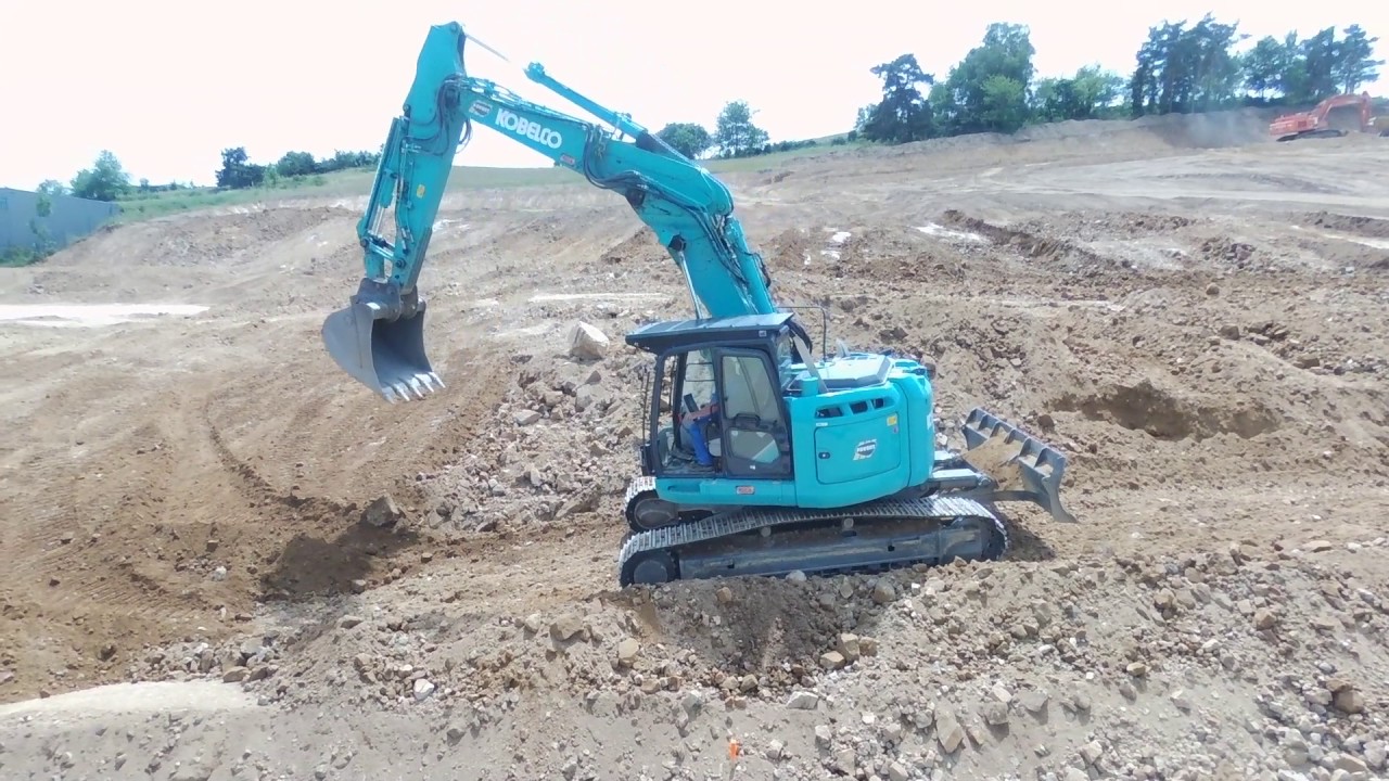 Kobelco SK260SR (drone)