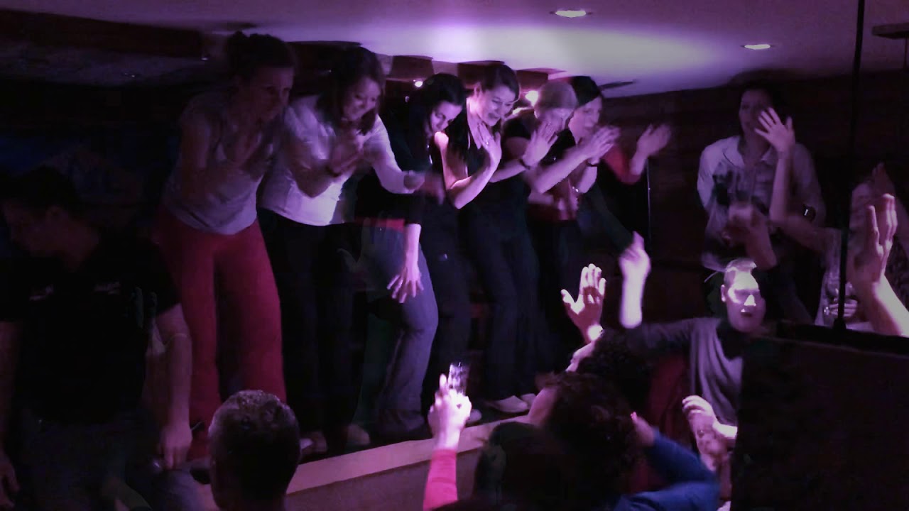 Auffe Aufn Berg by Jägermeister DJ Alex & Happy 2 Ski Partycrew