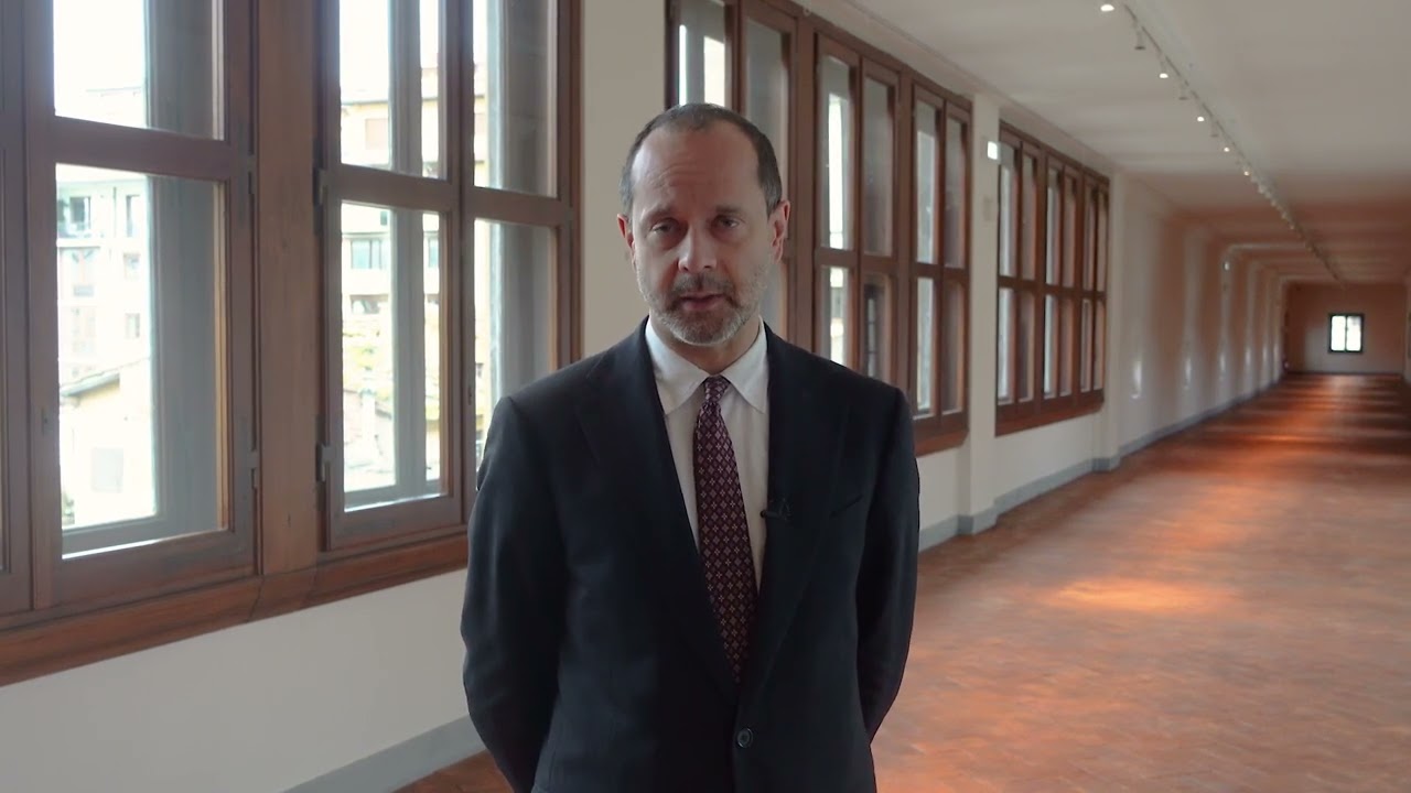 Firenze / Riapre il Corridoio Vasariano: l'intervista al direttore degli Uffizi Simone Verde