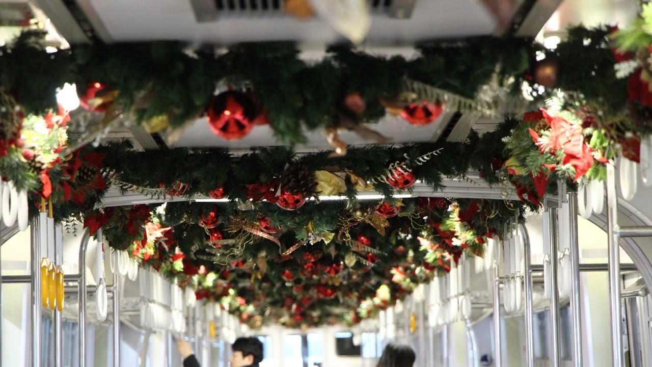 北九州モノレールサンタ列車