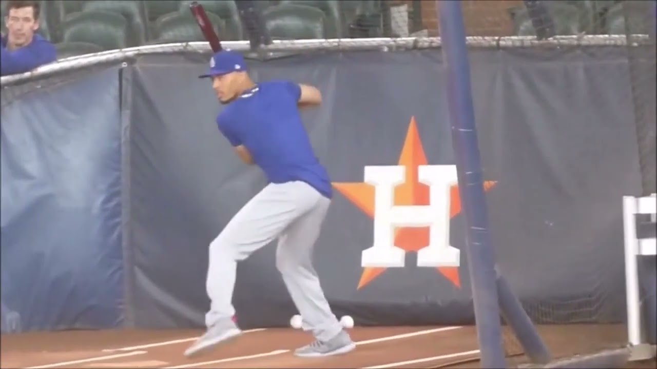Mookie Betts...batting practice (full session)...Dodgers vs. Astros...5/25/21