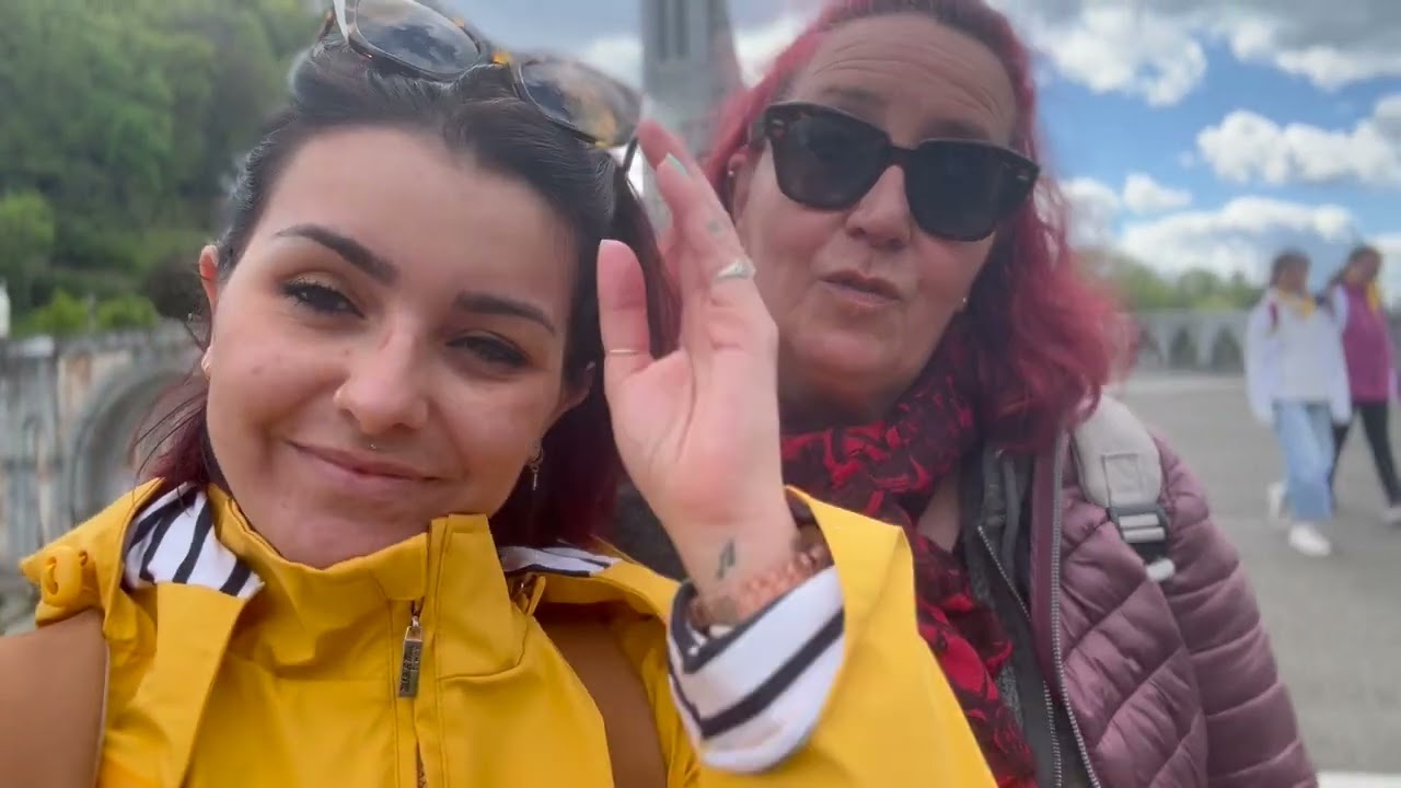 🚨🎥VLOG ÉPISODE 4 - VIENS À LOURDES AVEC NOUS !⭐️