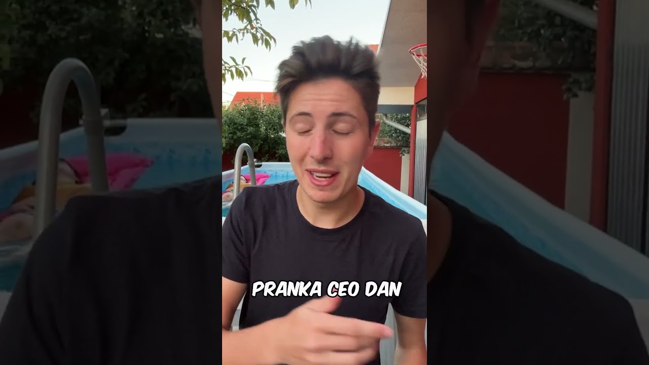 NOVKE ME JE PRENKOVAO #randomiguanna #novke #prank #bazen #smesno